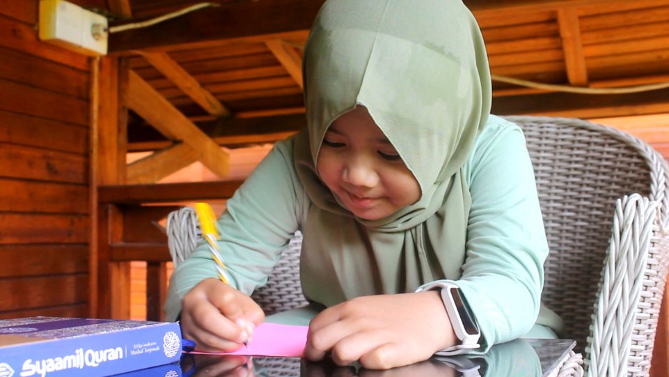 100 Hari Jelang Ramadan 2026, Nashiha Syahla Rilis Lagu Religi Islami “Surat Kecil Untuk Nabi”